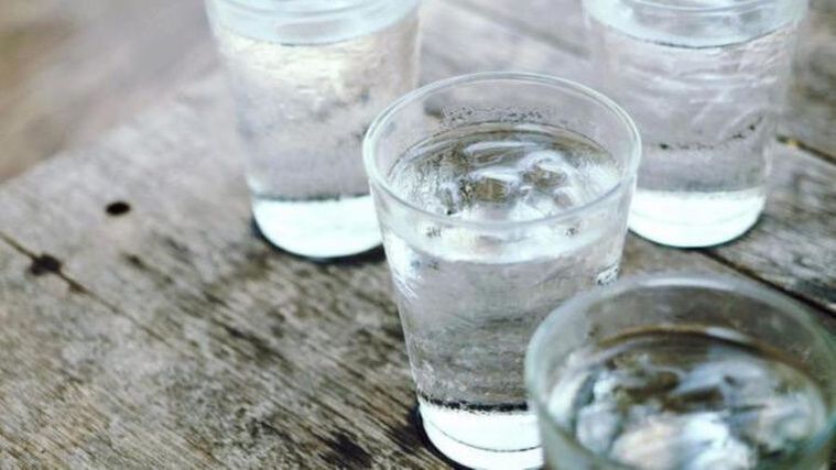 Когато използвате диуретици за отслабване, трябва да пиете много вода. 